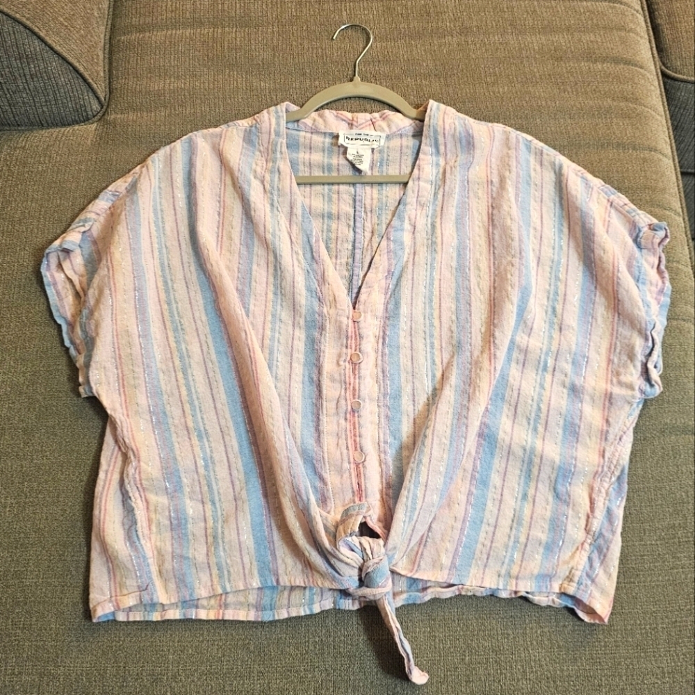 For The Republic Light Pink Blue Pastel Striped Casual Button Top Size Large